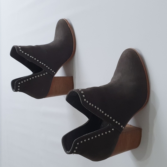 Steve Madden Perla Studded Leather Boots - Picture 9 of 12
